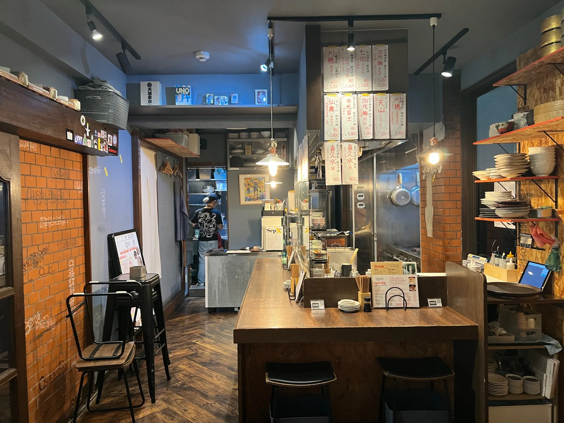魚屋酒場フィッシャーの店内・別の角度